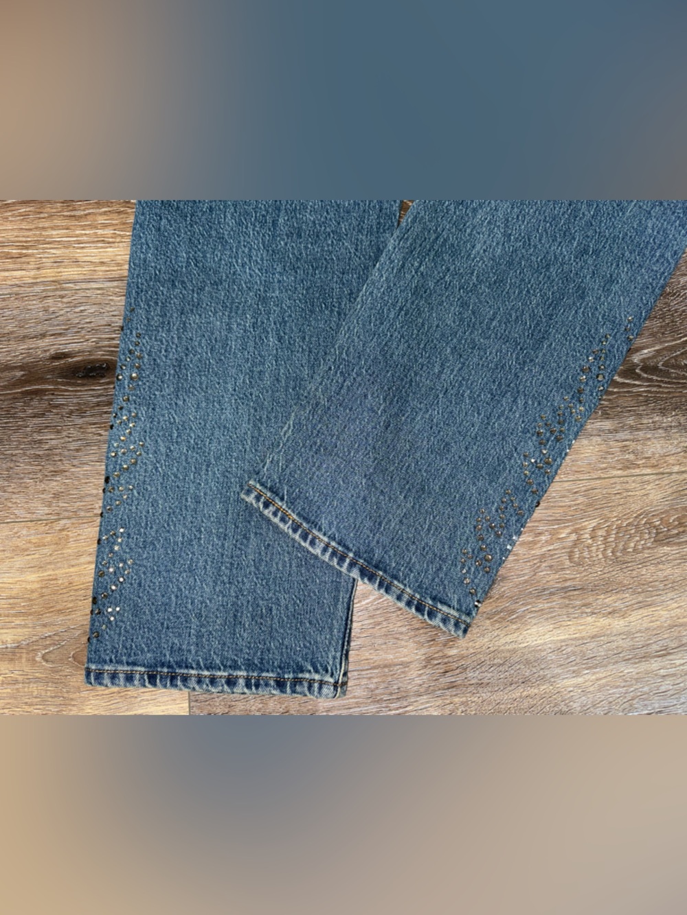 NWT 501 Curve High Waist Straight Leg Medium Wash Studded Jeans Size 32x30 - Picture 6 of 14